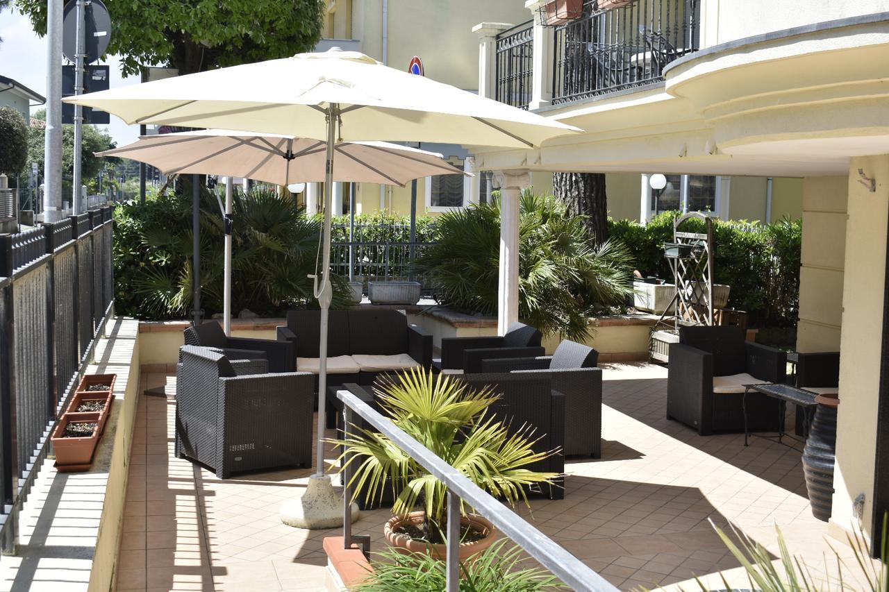 Hotel Perla Verde Rimini Zewnętrze zdjęcie